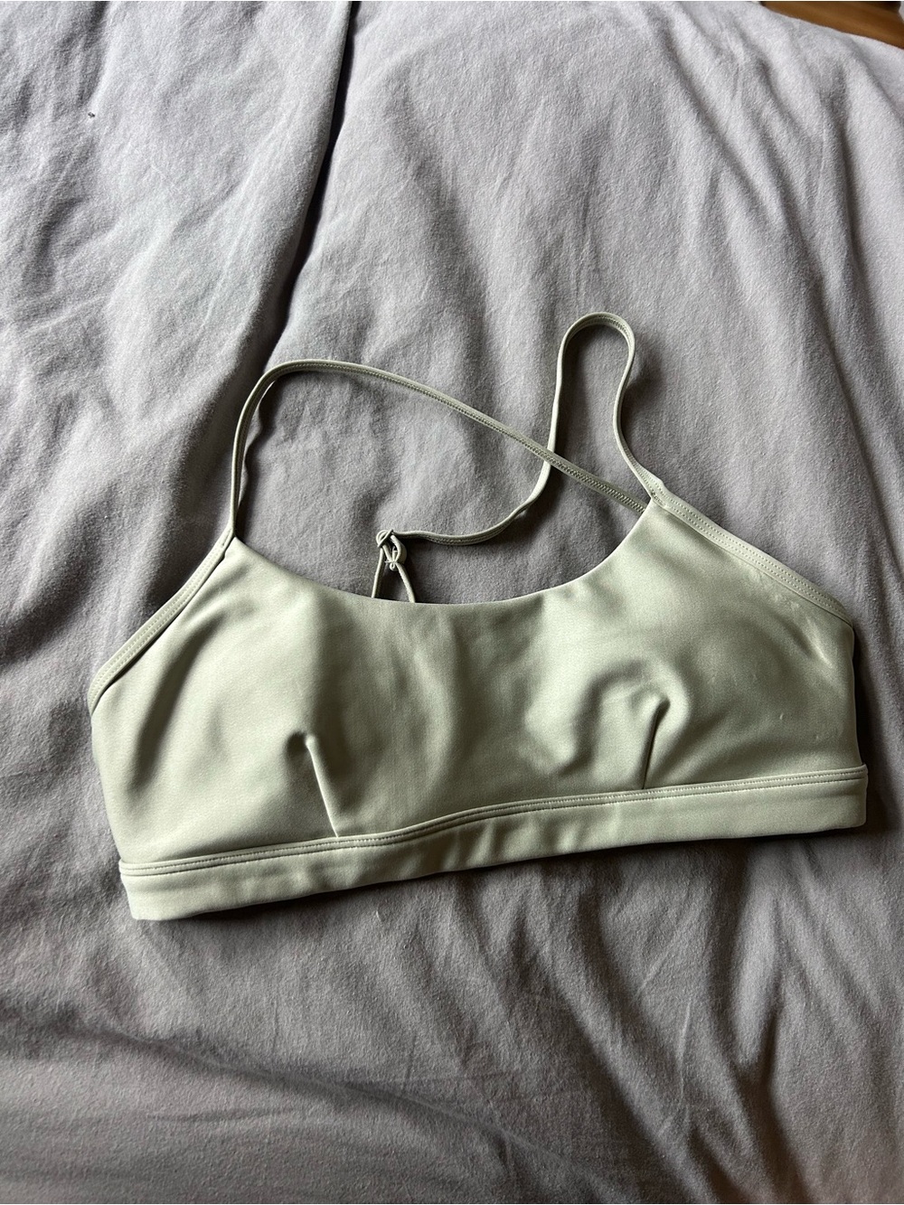 ALO Yoga Light Sage Adjustable-Strap Sports Bralette